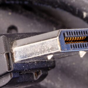 Mini displayport cable connector showing internal pins
